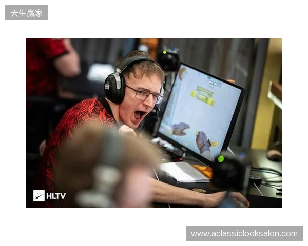 卡什：跟莱万并肩作战感觉很棒；希望能随波兰再踢一次世界杯